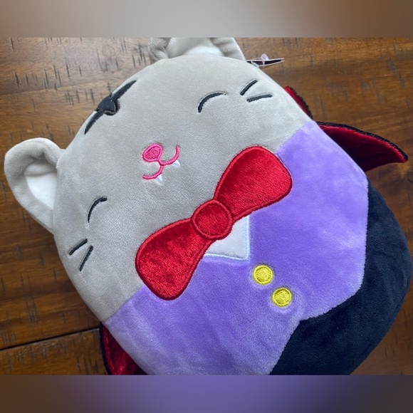 •NWT•Squishmallows Tally the Vampire Cat 8” Halloween Plush - Picture 9 of 9
